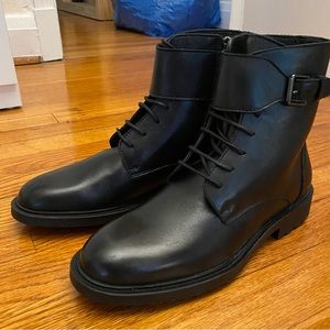 Aquatalia lace up booties, NEVER WORN SIZE 7